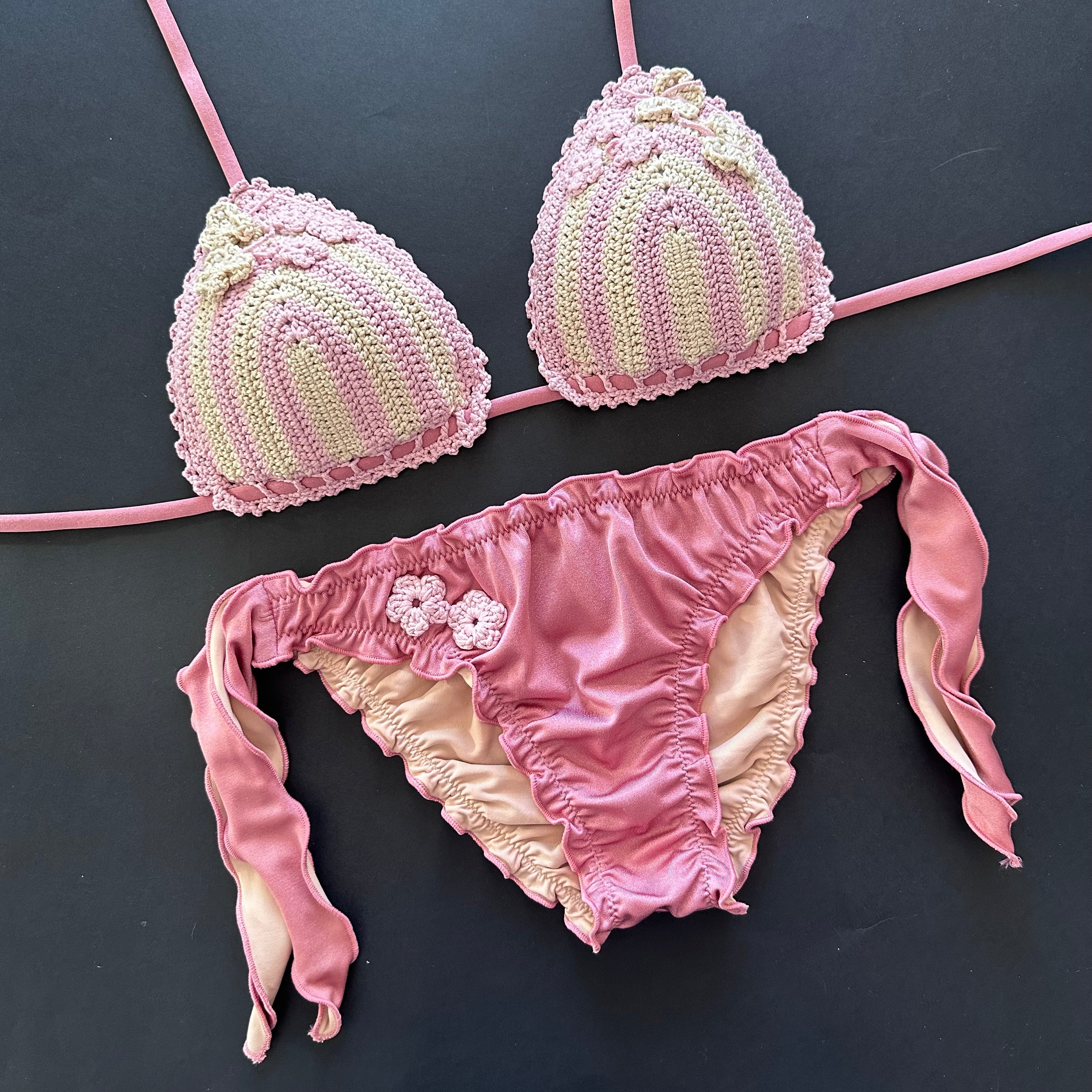 Bikini Triangolo Uncinetto Fiori Rosa Cipria Panna